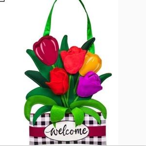 EVERGREEN ENTERPRISES NWOT 3D WELCOME HANGING! SPRING TULIP EMBROIDERED SIGN